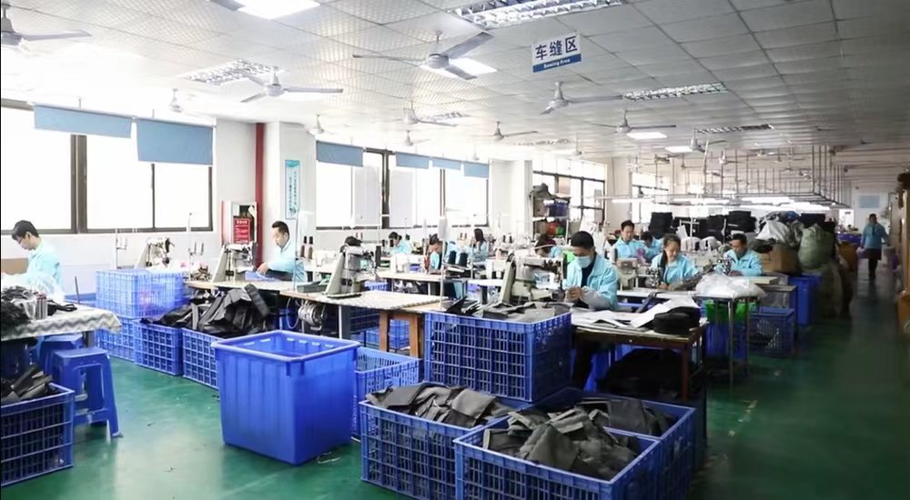 Cosmetic bag sewing during production at Tongjin